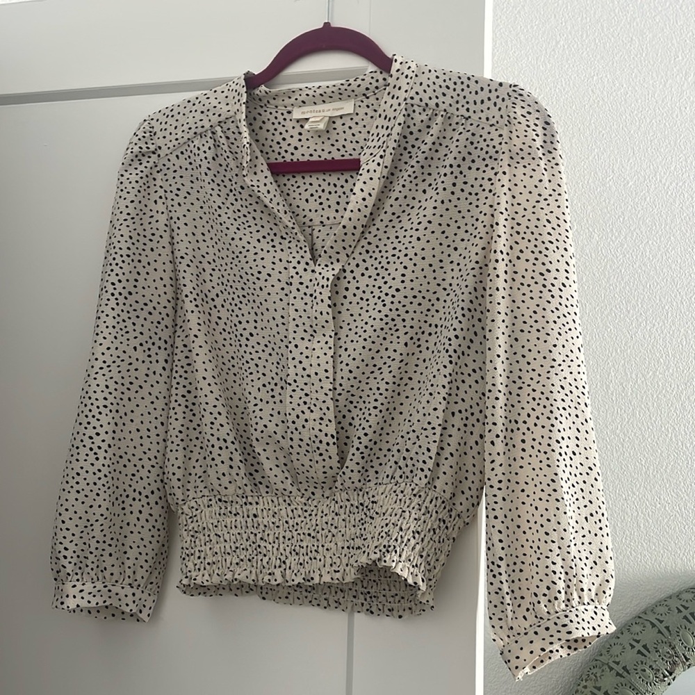 Super cute Spotted top - this is a Junior Size Large - adult size small